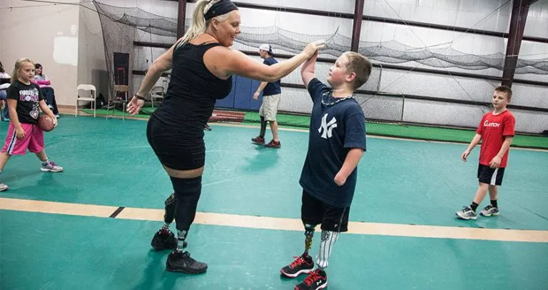 Stephanie - Decker - High - Five - 768×406