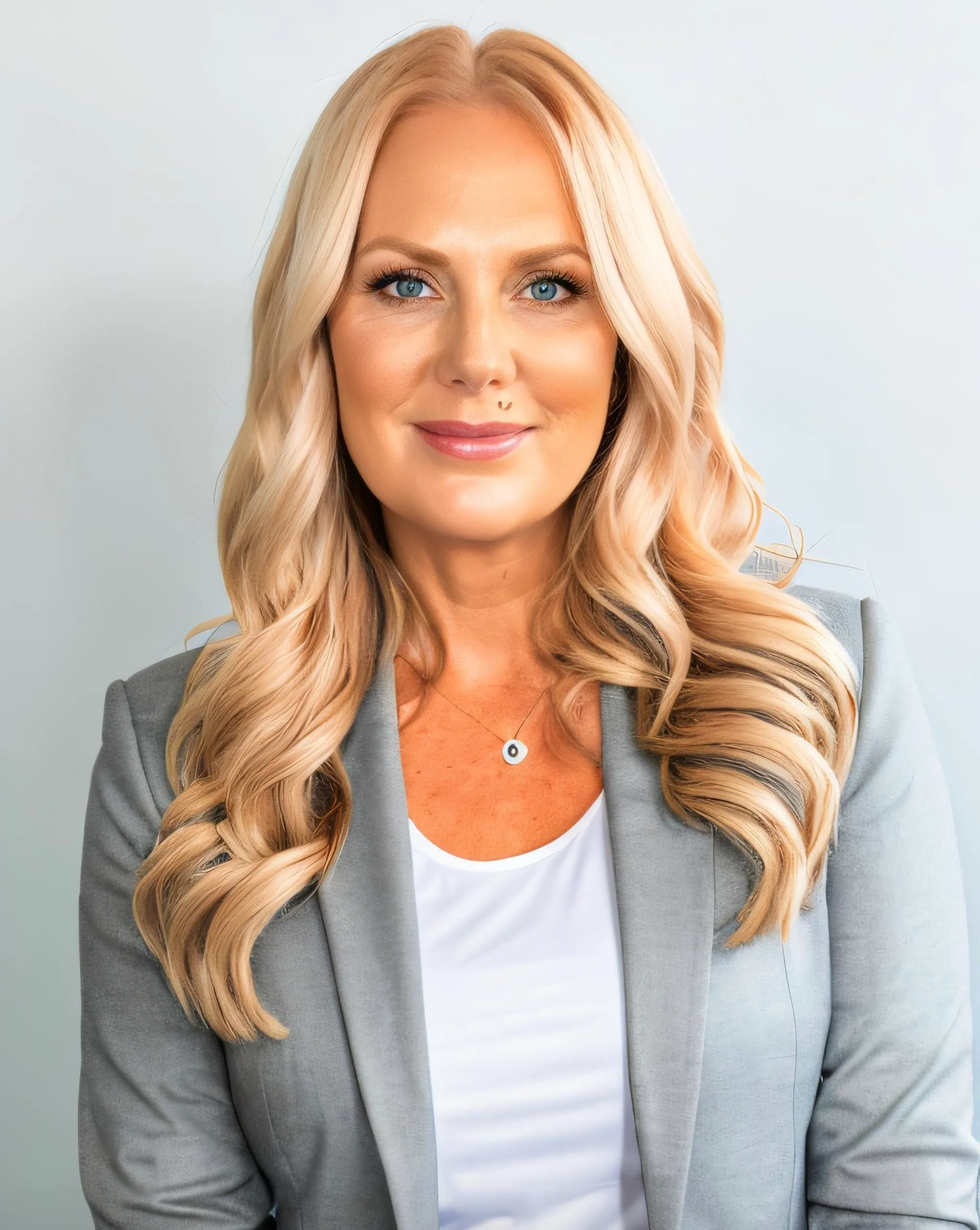 Stephanie - Decker