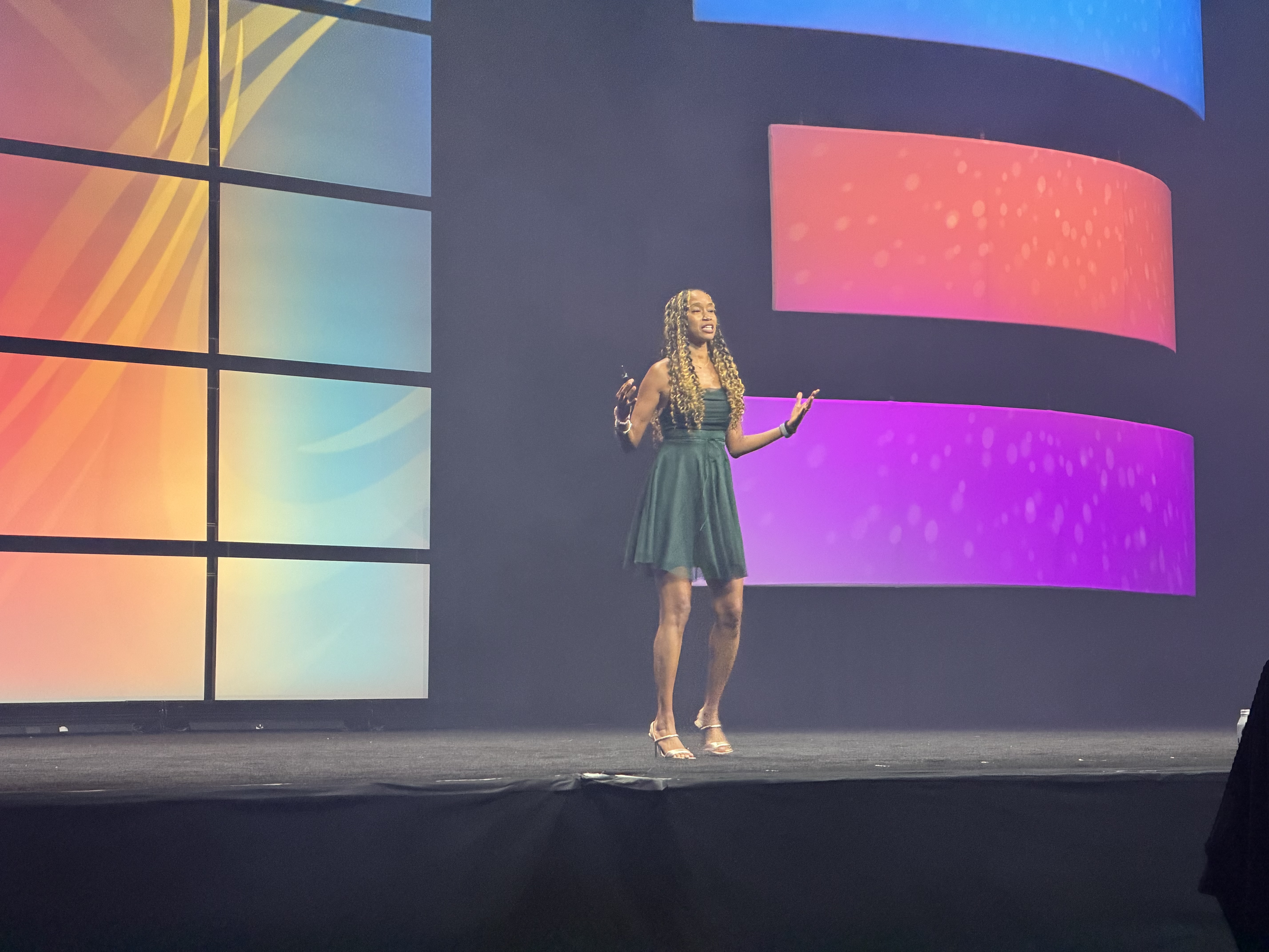 Lilah Jones former Google Leadership exec. presenting at MPI WEC 2026. Leadership and sales keynote speaker.